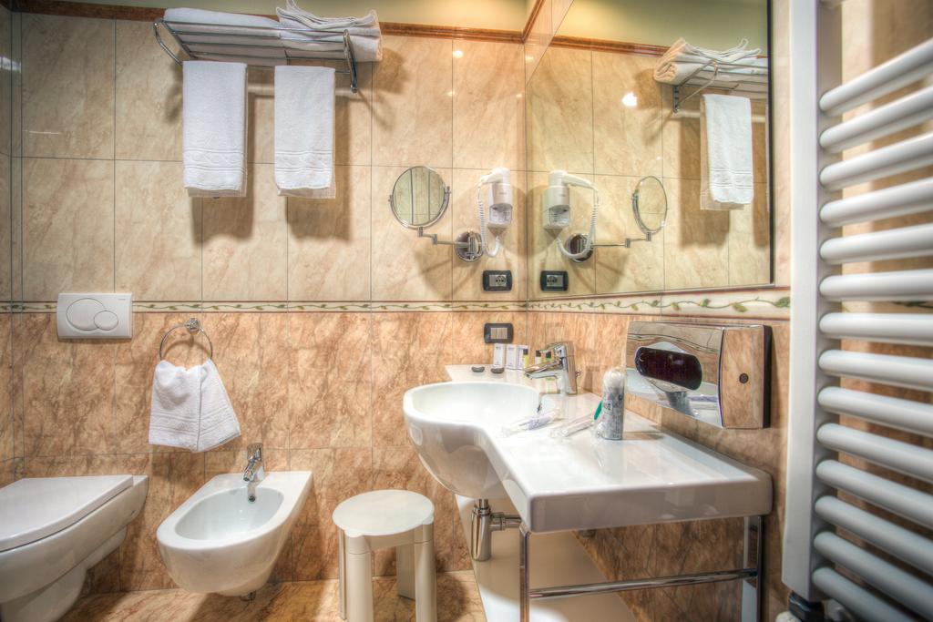 Hotel Il Duca Del Montefeltro Pennabilli Room photo